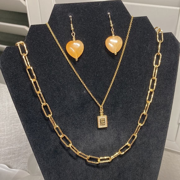 Live - Picture 4 of 15